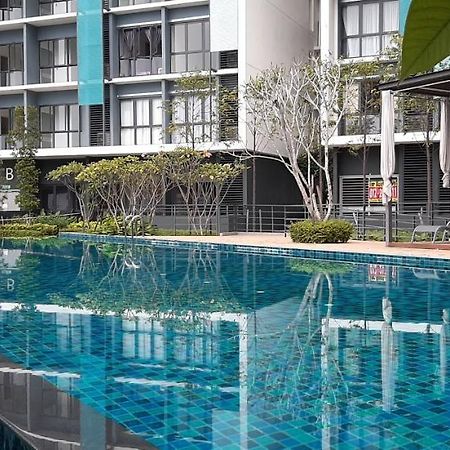 Cozystay @ Core Soho Suite Klia Sepang Exterior photo